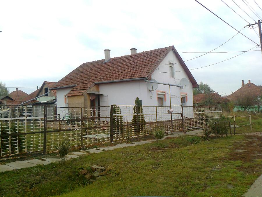 Gyomaendrőd, Kőrös utca 2.: lakóház · 1 800 000 Ft – árverés
