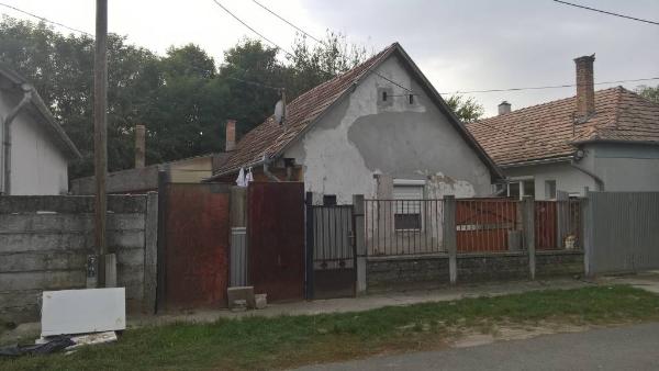 7130 Tolna, Palé utca 23.: lakóház · 5 000 000 Ft – ingatlanárverés