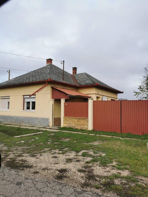 Öcsöd, Hunyadi Mátyás út 42: lakóház · 833 334 Ft – árverés
