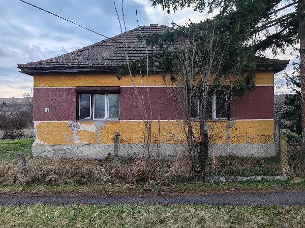 Ecseg, Váralja út