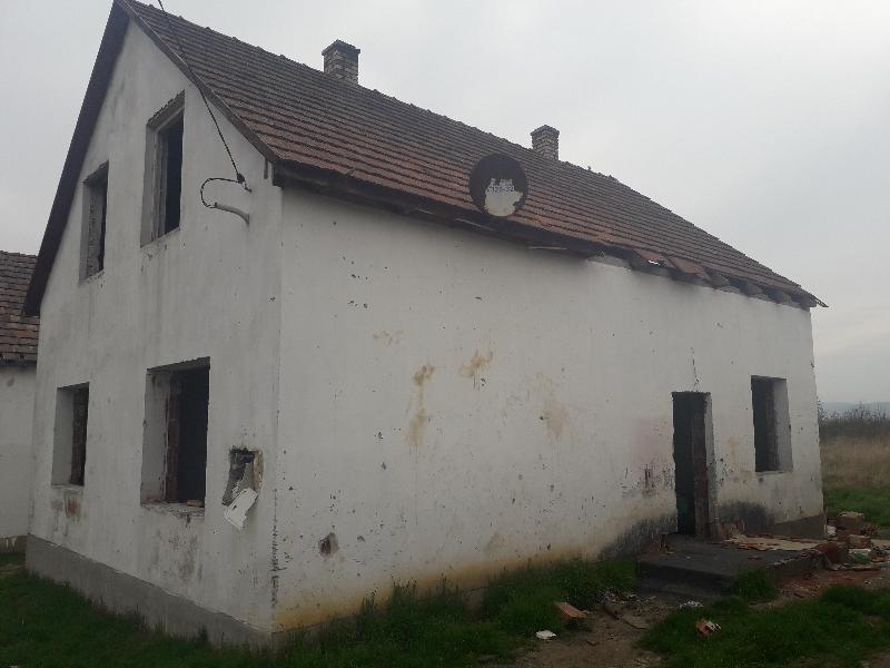 Forró, Ady utca 75/1.: lakás · 75 000 Ft – árverés