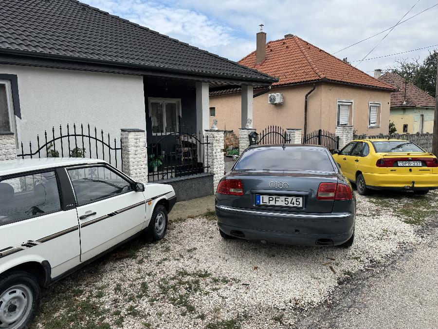 Tokodaltáró, Béla utca