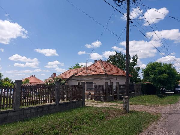 5430 Tiszaföldvár, Rózsa utca 13: 291 666 Ft – ingatlanárverés