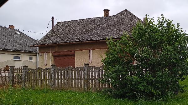Komoró, Dózsa György utca 36.