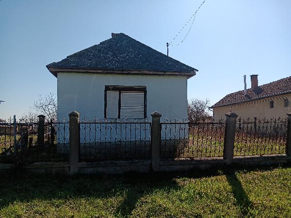 Ököritófülpös, Petőfi Sándor utca 44/a: lakóház · 175 000 Ft – árverés