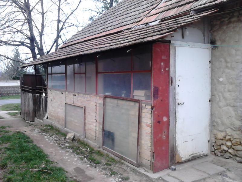 Bakonypölöske, Petőfi S. utca 4.: lakóház · 47 500 Ft – árverés