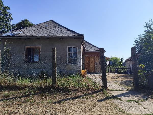 Tiszacsermely, Hősök tere 5: lakóház · 300 000 Ft – árverés