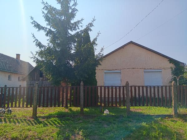 Mérk, Toldi utca 46: lakóház · 1 625 000 Ft – árverés