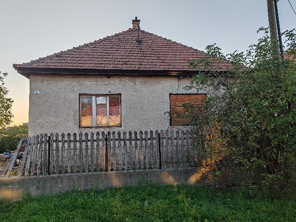 Pásztó, Mátra utca 3: lakóház · 1 300 000 Ft – árverés