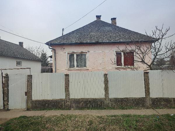 Baktalórántháza, Táncsics Mihály utca 16.