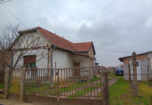 Hodász, József Attila utca 22.: lakóház · 187 500 Ft – árverés