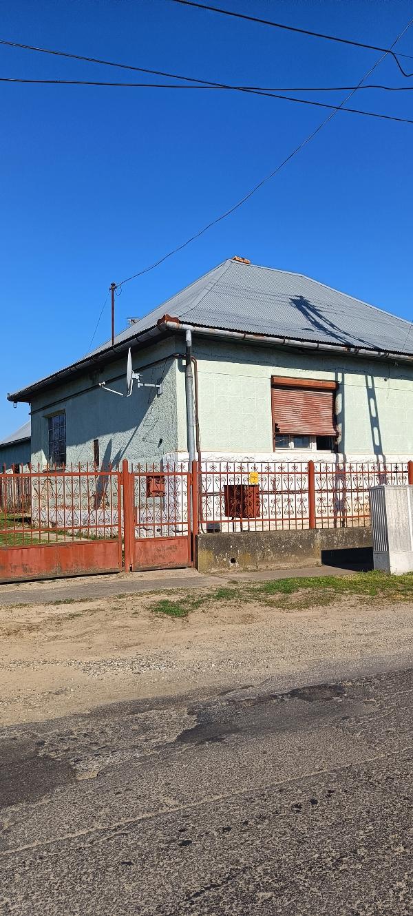 Nyírbéltek, Vasút utca 4: lakóház · 1 575 000 Ft – árverés