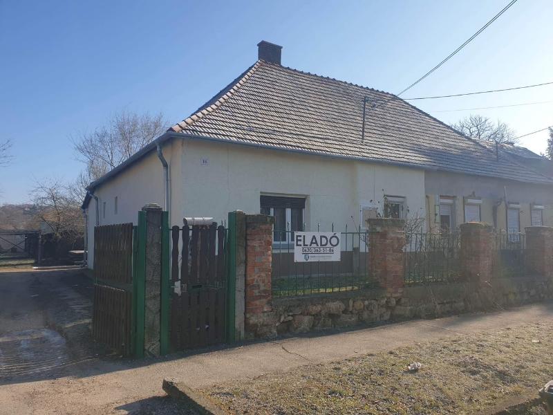 Tinnye, Bajcsy-zsilinszky utca 16/2