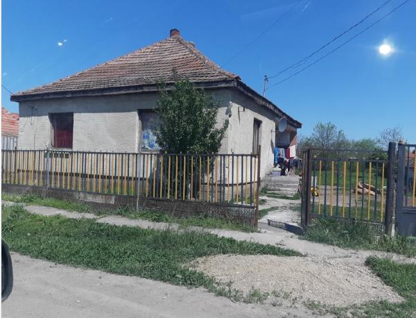 Jászkisér, Pipacs utca 22.: lakóház · 256 667 Ft – árverés