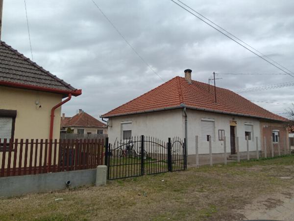 Mátészalka, Nagybányai utca 15: lakóház · 4 012 861 Ft – árverés