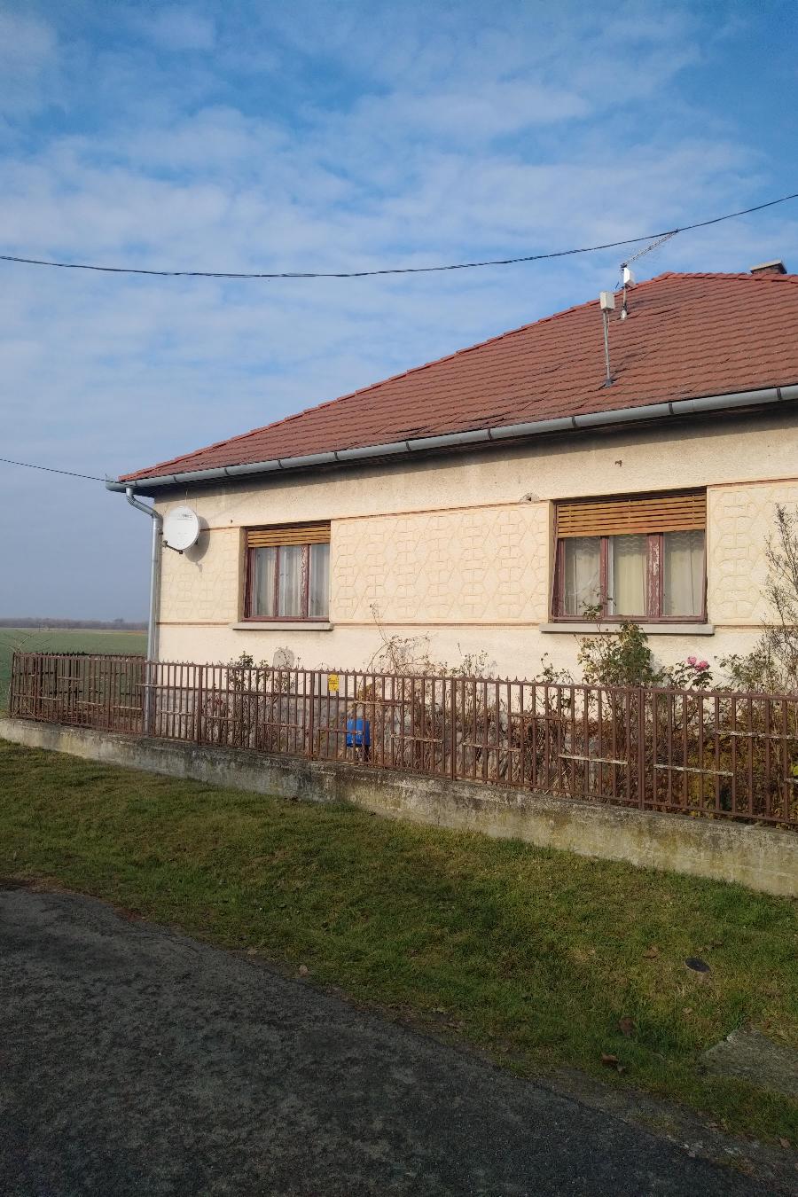 3178 Varsány, Mikszáth út 48.: 15 000 000 Ft – ingatlanárverés