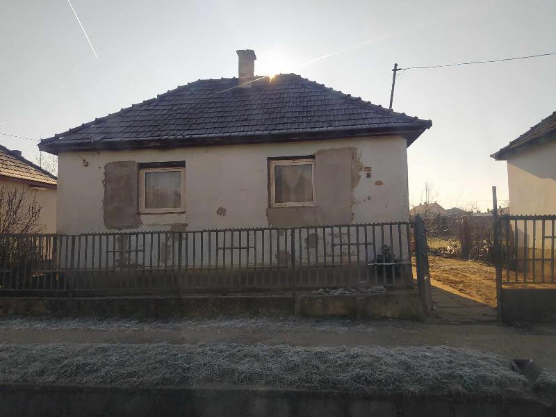 Vaja, Móricz Zsigmond utca 5.: lakóház · 140 000 Ft – árverés