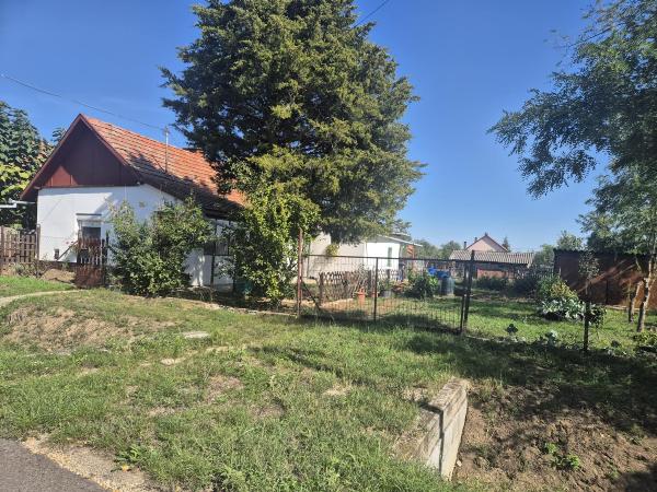 Körösladány, Esze Tamás utca 34: lakóház · 700 000 Ft – árverés