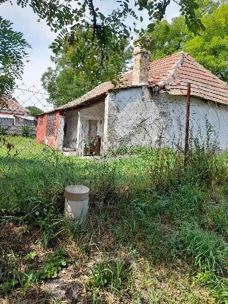Poroszló, Tisza utca 8: lakóház · 1 000 000 Ft – árverés