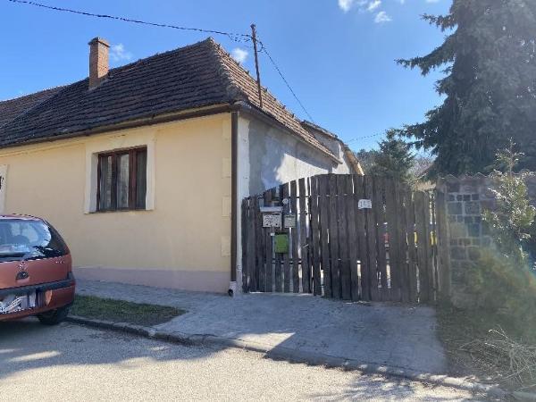 Budakeszi, Erdő utca 142.: lakóház · 1 990 625 Ft – árverés