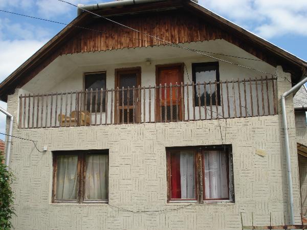 Miskolc, Csákány utca 27: lakóház · 1 050 000 Ft – árverés