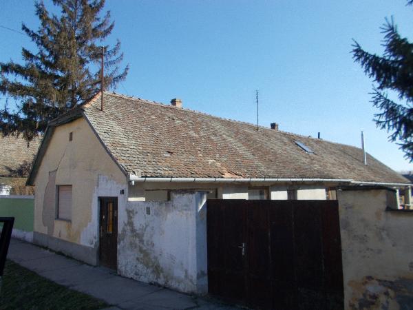 Őcsény, Fő utca 16: lakóház · 8 000 000 Ft – árverés