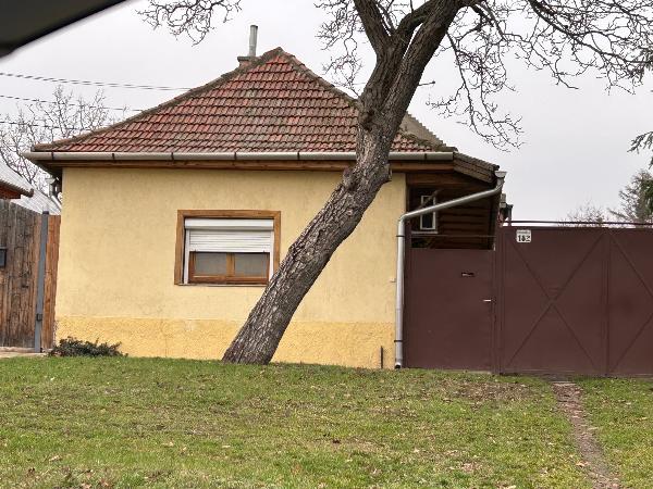 Gyöngyössolymos, Jókai Mór út 25*