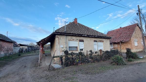 Dány, Bocskai utca 35: lakóház · 768 950 Ft – árverés