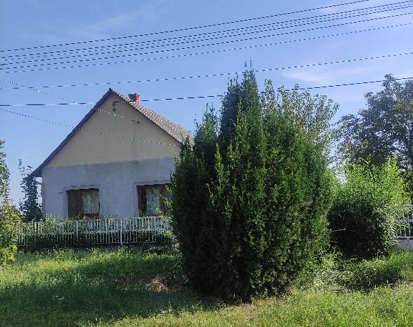 Püspökladány, Gárdonyi Géza utca 79.: lakóház · 2 100 000 Ft – árverés