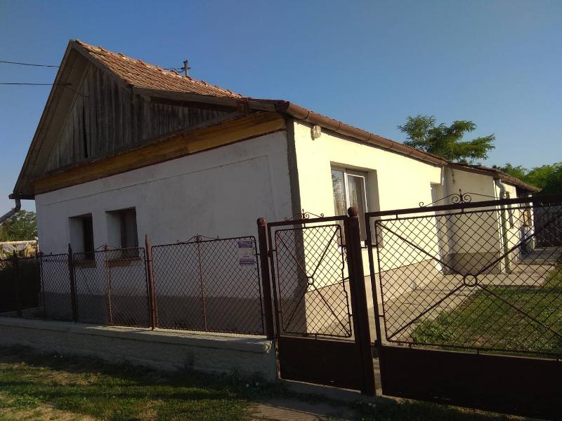 Alattyán, Gábor Áron utca 7: lakóház · 1 380 000 Ft – árverés
