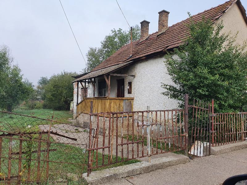 Szendrő, Akácos utca 31.: lakóház · 750 000 Ft – árverés