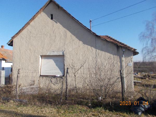 7044 Nagydorog, Vécsey utca 29/ A.: 1 200 000 Ft – ingatlanárverés