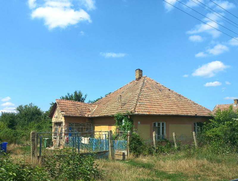 Tiszaeszlár, Damjanich utca 12: lakóház · 402 500 Ft – árverés