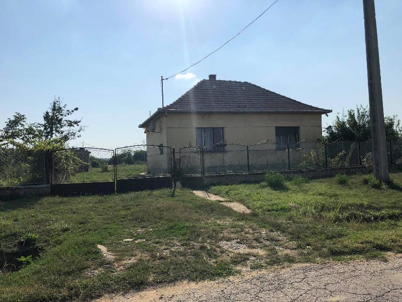 Büssü, Petőfi S. utca 95.: lakóház · 675 000 Ft – árverés