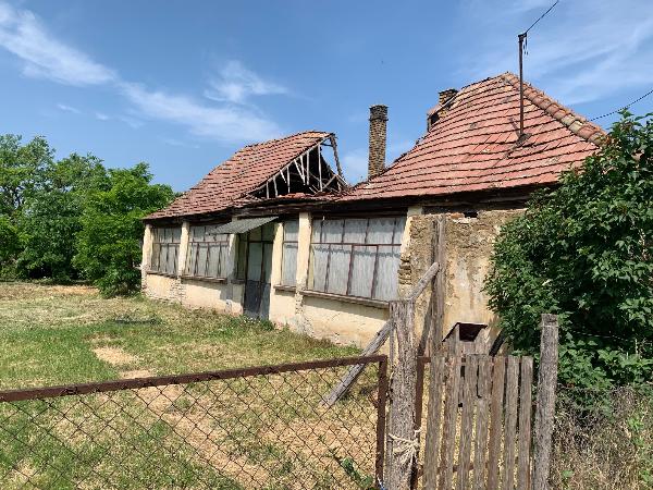 Tolnanémedi, József Attila utca 6.: lakóház · 500 000 Ft – árverés