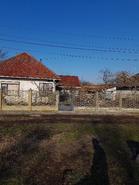 5630 Békés, Szarvasi utca 94: lakóház · 2 500 000 Ft – ingatlanárverés