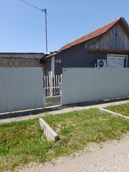 Újszász, Munkás út 40.: lakóház · 300 000 Ft – árverés