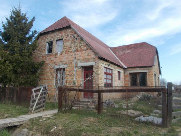 Szekszárd, Fagyöngy utca 11 – lezárult árverés, 1 500 000 Ft