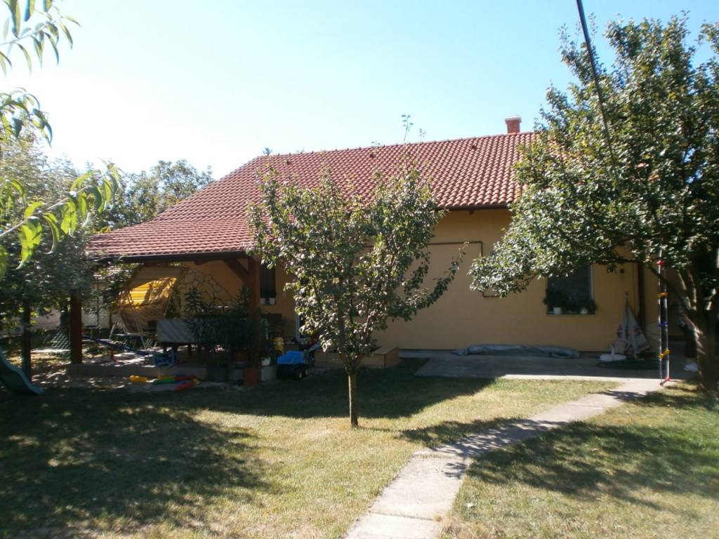Százhalombatta, Mérleg: lakóház · 7 000 000 Ft – árverés