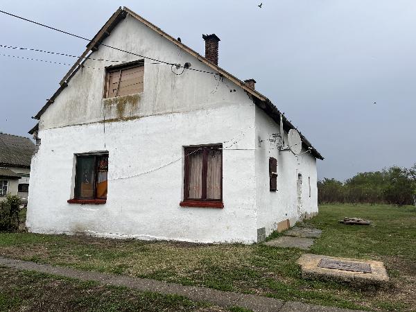 Nádudvar, Alkotmány utca 73: lakóház · 3 000 000 Ft – árverés