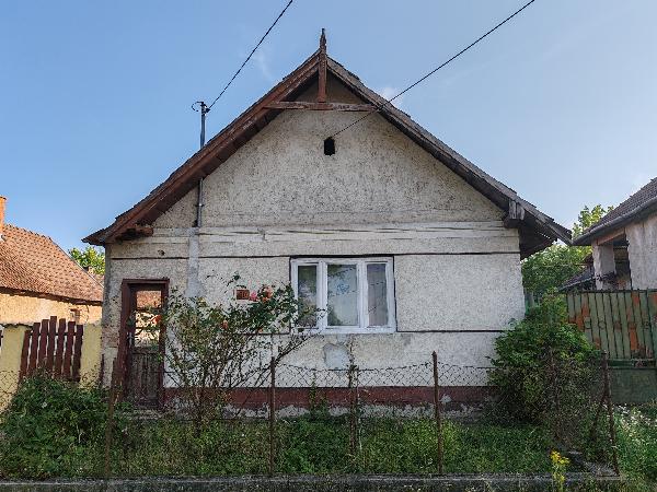 Kálló, Zrínyi utca 20: lakóház · 700 000 Ft – árverés