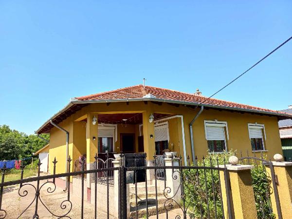 Örkény, Dobó István utca 3.: lakóház · 3 062 500 Ft – árverés