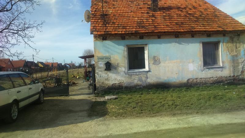 9300 Csorna, Sziget utca 35.: lakóház · 1 000 000 Ft – ingatlanárverés
