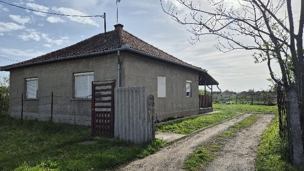 Jászladány, Villám utca 8.: lakóház · 2 500 000 Ft – árverés