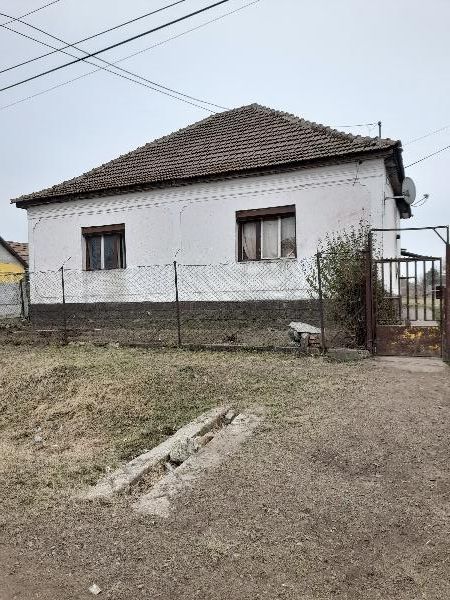 Kál, Arany János utca 51: lakóház · 950 000 Ft – árverés