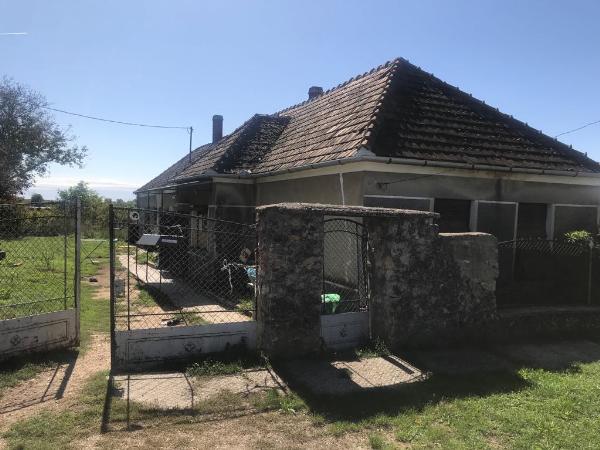 Csabrendek, Nagytárkány Puszta 3.: lakóház · 400 000 Ft – árverés