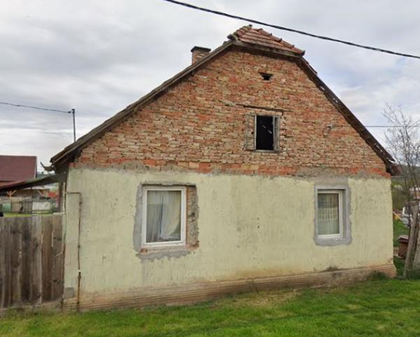 Gyöngyös, Gyergyói utca 8.