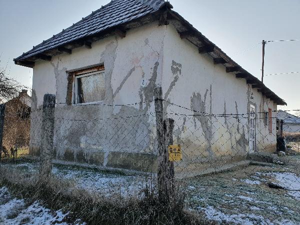 Kántorjánosi, Mikszáth Kálmán utca 4.: lakóház · 300 000 Ft – árverés
