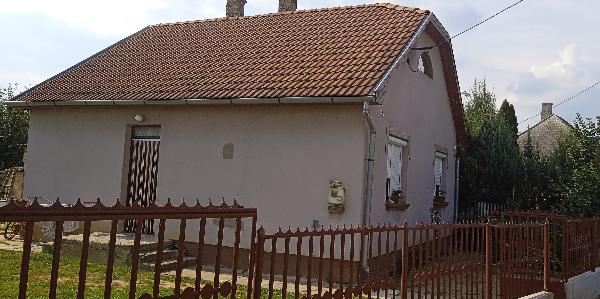 Tiszabezdéd, Rózsa Ferenc utca 25.: lakóház · 875 000 Ft – árverés