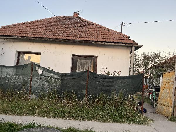 Békés, Bihari János utca 24: lakóház · 393 750 Ft – árverés